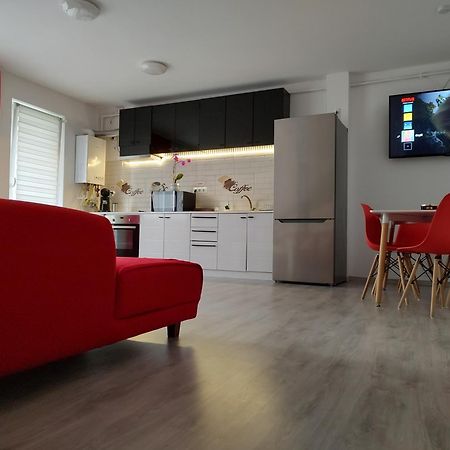 Apartament Cu Terasa Atelierul De Pizza Floresti  Luaran gambar